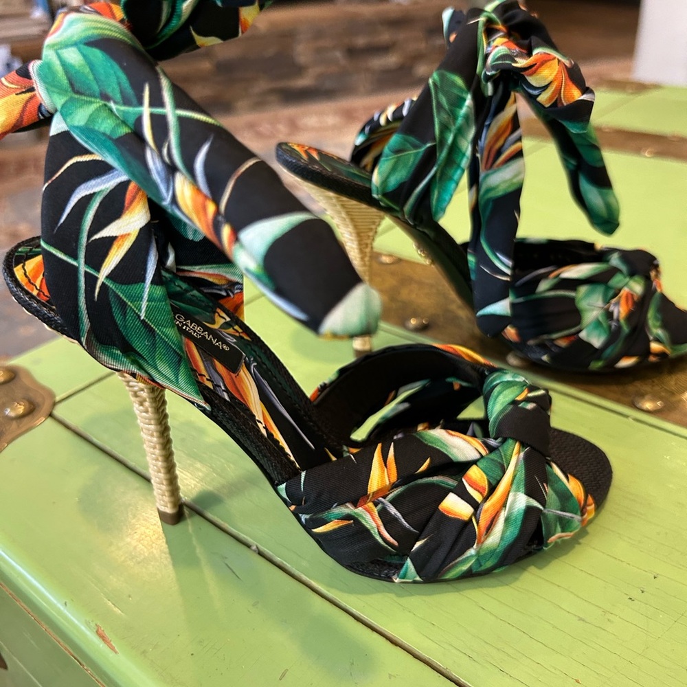 Dolce & Gabbana Black and Green Tropical Heels